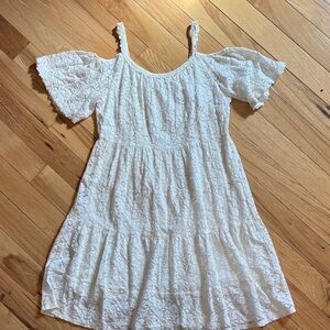 Signature by Robbie Bee White Fabric